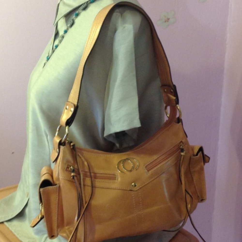 single strap- shoulder bag w/side pockets & more pockets tan-ish COLOR